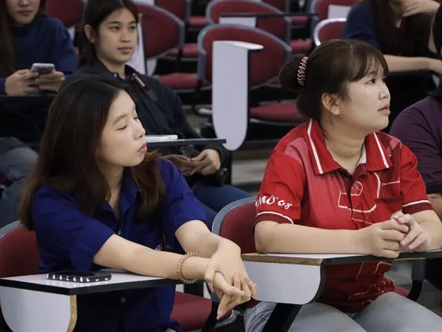 คณะรัฐศาสตร์และสังคมศาสตร์