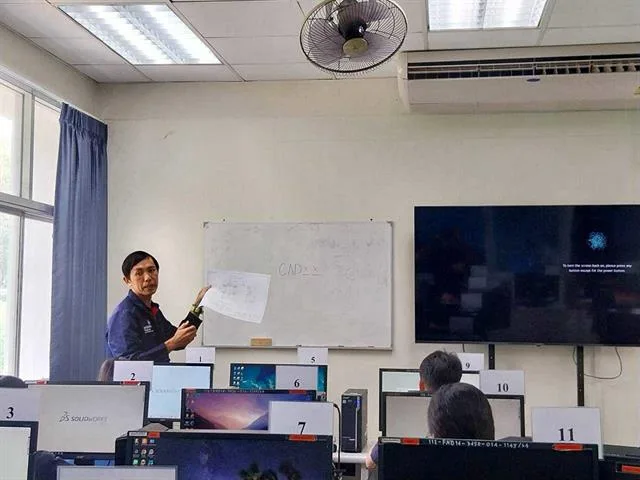 ศูนย์วิจัยและบริการวิชาการวิศวกรรม เดินหน้าพัฒนากำลังคนด้านวิศวกรรม จัดทดสอบมาตรฐานฝีมือแรงงานแห่งชาติ สาขาอาชีพช่างเทคนิคเครื่องกัดอัตโนมัติ CNC ระดับ1 และสาขาอาชีพช่างเขียนแบบเครื่องกลด้วยคอมพิวเตอร์ CAD ระดับ 1