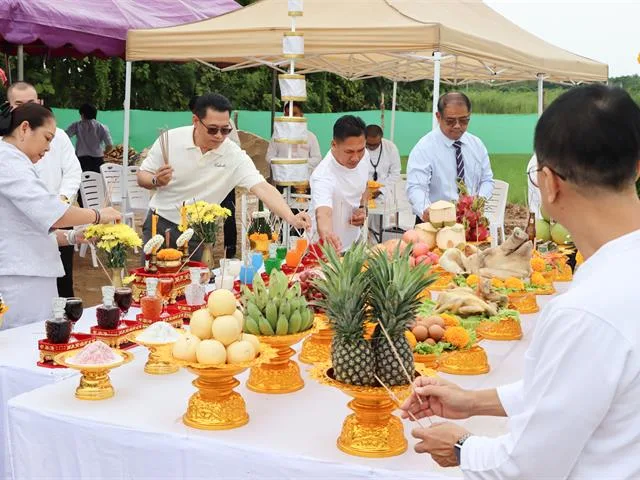 กองแผนงาน มหาวิทยาลัยพะเยา เข้าร่วมพิธีวางศิลาฤกษ์ “ศูนย์ประชุมสัมฤทธิ์สุข” มุ่งพัฒนาระบบดูแลผู้สูงอายุครบวงจร