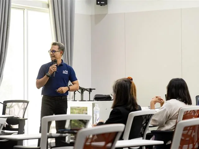 กองบริหารงานวิจัย จัดประชุมชี้แจงแนวทางการรับทุนสนับสนุนการวิจัย อพ.สธ.-มพ. ประจำปีงบประมาณ 2570