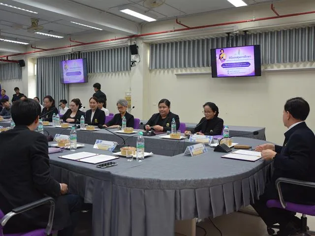 มูลนิธิช่วยนักเรียนที่ขาดแคลน ในพระบรมราชินูปถัมภ์ (ม.น.ข.) มอบทุนการศึกษาแก่นิสิตหลักสูตรประกาศนียบัตรผู้ช่วยพยาบาล