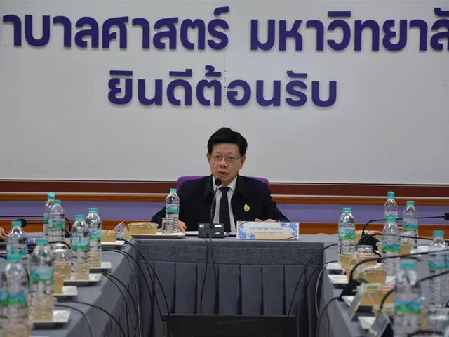 มูลนิธิช่วยนักเรียนที่ขาดแคลน ในพระบรมราชินูปถัมภ์ (ม.น.ข.) มอบทุนการศึกษาแก่นิสิตหลักสูตรประกาศนียบัตรผู้ช่วยพยาบาล
