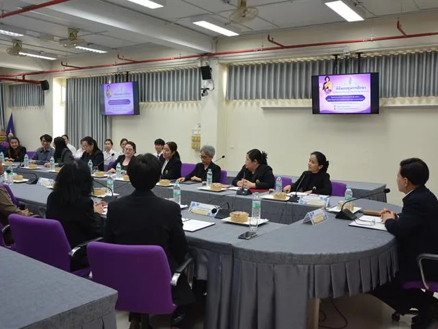 มูลนิธิช่วยนักเรียนที่ขาดแคลน ในพระบรมราชินูปถัมภ์ (ม.น.ข.) มอบทุนการศึกษาแก่นิสิตหลักสูตรประกาศนียบัตรผู้ช่วยพยาบาล