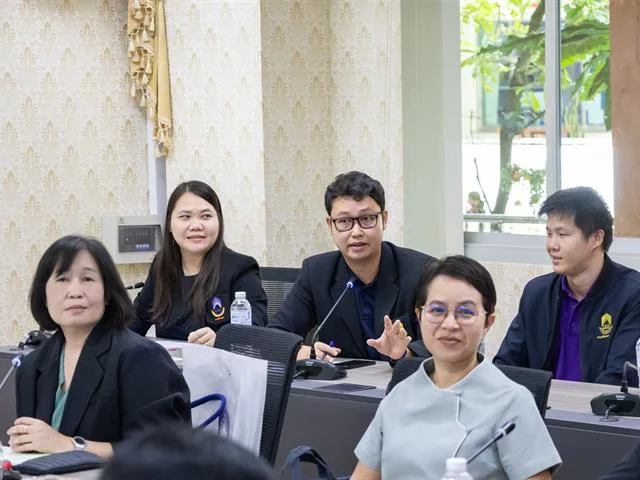 คณะศิลปศาสตร์ มหาวิทยาลัยพะเยา ดำเนินโครงการประชุมบุคลากรและสร้างความสัมพันธ์ ภายใต้กิจกรรม “การสร้างความรู้ความเข้าใจด้านงานเอกสารสำหรับบุคลากรชาวต่างชาติ  พร้อมขับเคลื่อนความเป็นสากลของมหาวิทยาลัย”