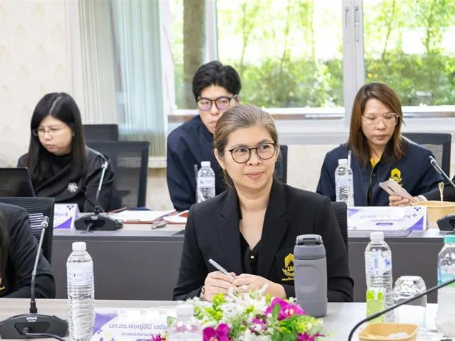 คณะศิลปศาสตร์ มหาวิทยาลัยพะเยา ดำเนินโครงการประชุมบุคลากรและสร้างความสัมพันธ์ ภายใต้กิจกรรม “การสร้างความรู้ความเข้าใจด้านงานเอกสารสำหรับบุคลากรชาวต่างชาติ  พร้อมขับเคลื่อนความเป็นสากลของมหาวิทยาลัย”