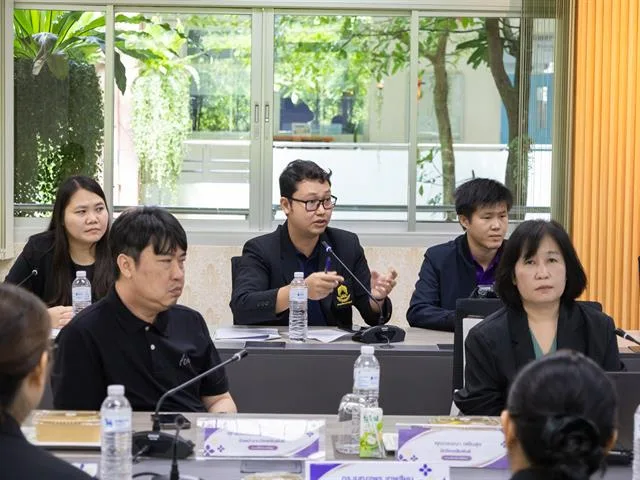 คณะศิลปศาสตร์ มหาวิทยาลัยพะเยา ดำเนินโครงการประชุมบุคลากรและสร้างความสัมพันธ์ ภายใต้กิจกรรม “การสร้างความรู้ความเข้าใจด้านงานเอกสารสำหรับบุคลากรชาวต่างชาติ  พร้อมขับเคลื่อนความเป็นสากลของมหาวิทยาลัย”