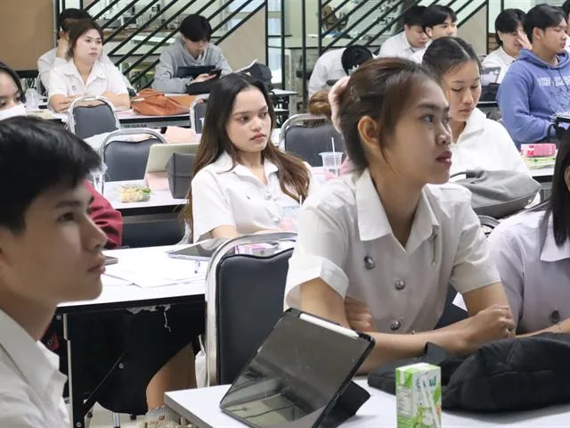 วิศวกรรมโยธา จัดสัมมนาโครงงานวิศวกรรม เสริมทักษะการคิดวิเคราะห์และนำเสนอผลงาน ปูทางสู่วิศวกรมืออาชีพ