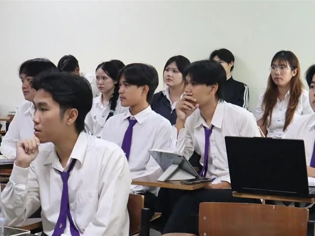 วิศวกรรมโยธา จัดสัมมนาโครงงานวิศวกรรม เสริมทักษะการคิดวิเคราะห์และนำเสนอผลงาน ปูทางสู่วิศวกรมืออาชีพ