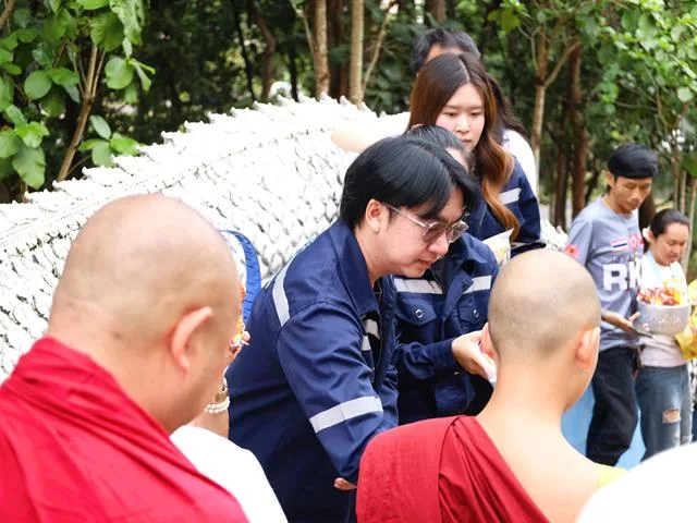 Tak Bat Thevo Rohana Tradition