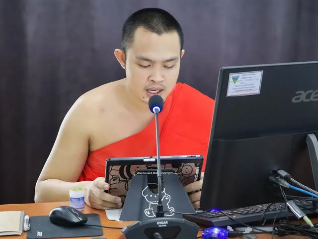 คณะรัฐศาสตร์และสังคมศาสตร์ มหาวิทยาลัยพะเยา ดำเนินการจัดสอบโครงร่างวิทยานิพนธ์ หลักสูตรรัฐประศาสนศาสตรมหาบัณฑิต สาขาวิชานโยบายสาธารณะ