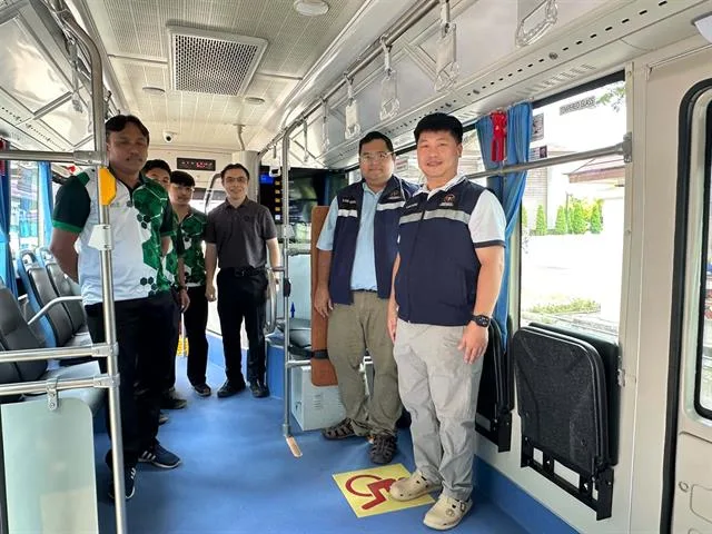 UP EV Bus