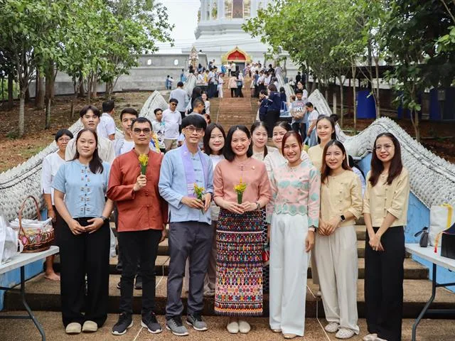 คณะรัฐศาสตร์และสังคมศาสตร์ ร่วมสืบสานประเพณีตักบาตรเทโวโรหณะ ประจำปี 2569 ส่งต่อคุณค่าแห่งศรัทธาและการแบ่งปัน  27 ตุลาคม 2569  ณ วัดป่าพระอุบาลี ซึ่งจัดขึ้นโดยศูนย์ศิลปะและวัฒนธรรมล้านนา มหาวิทยาลัยพะเยา ร่วมกับชุมชนตำบลแม่กา