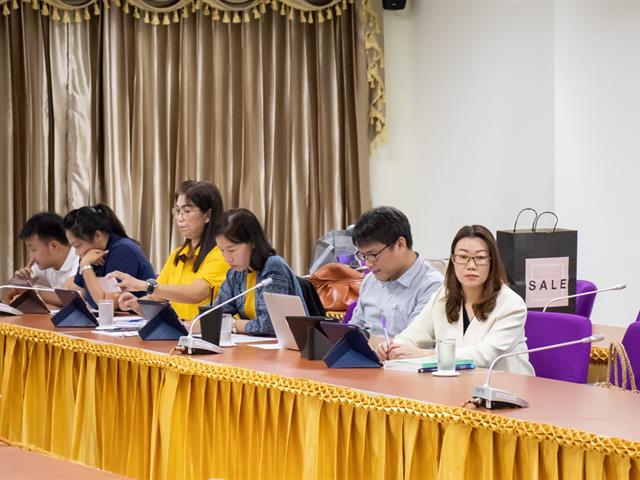 ประธานกรรมการสำนักงานสีเขียว คณะศิลปศาสตร์ มหาวิทยาลัยพะเยา  เข้าร่วมเป็นผู้สังเกตุการณ์ในการตรวจประเมินสำนักงานสีเขียวในระดับพื้นที่ (Green Office 2562)