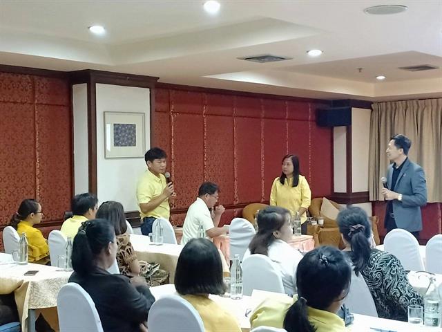 คณะเกษตรศาสตร์ฯ ม.พะเยา ร่วมกับมหาวิทยาลัยราชภัฏเชียงใหม่ จัดการประชุมเชิงปฏิบัติการเพื่อแลกเปลี่ยนเรียนรู้การดำเนินงานวิจัยโครงการ "การประยุกต์ใช้ปรัชญาของเศรษฐกิจพอเพียงขององค์กรปกครองส่วนท้องถิ่น ในเขตภาคเหนือ 6 จังหวัด"