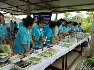 ศูนย์บรรณสารและสื่อการศึกษา มหาวิทยาลัยพะเยา บริจาคหนังสือร่วมสมทบโครงการส่งเสริมรักการอ่าน ประจำปี 2561 และจัดกิจกรรม”สัปดาห์ส่งเสริมการอ่าน” ครั้งที่ 6