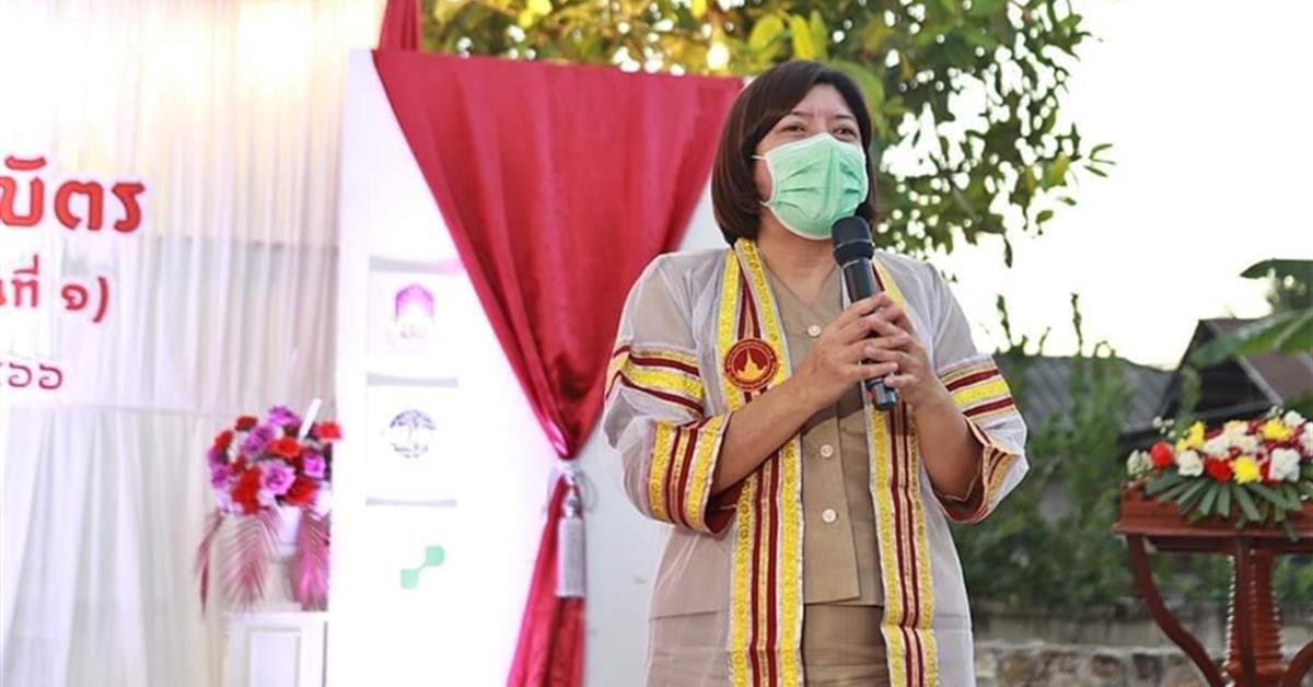 คณะพยาบาลศาสตร์ มหาวิทยาลัยพะเยา เข้าร่วมพิธีมอบใบปริญญาบัตรสำหรับนักเรียนผู้สูงอายุรุ่นที่ 1 ณ โรงเรียนพุทธศาสตร์วัดบุญชุม ตำบลห้วยลาน อำเภอดอกคำใต้ 