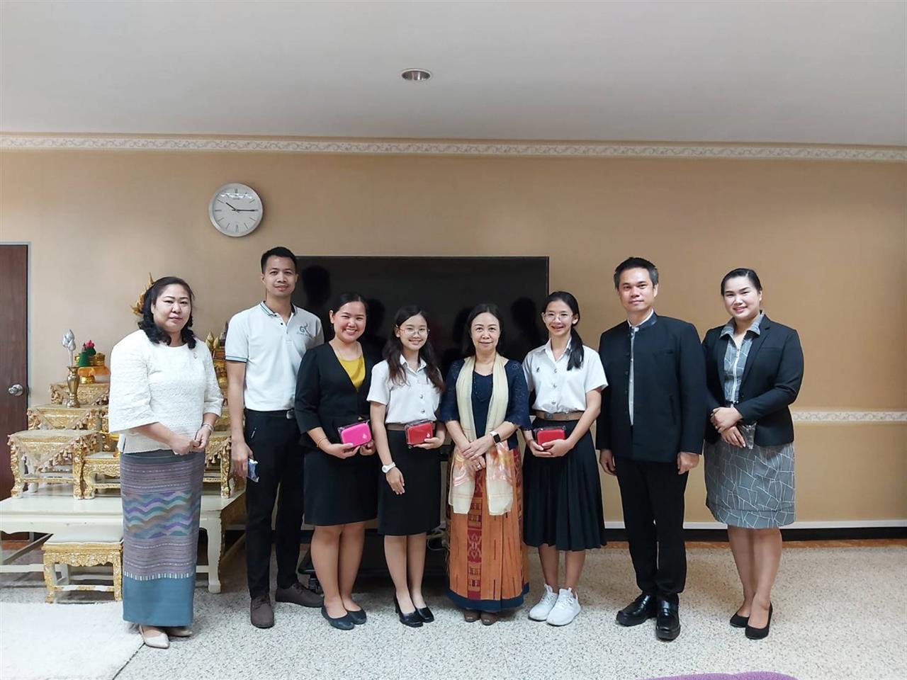 อธิการบดีมหาวิทยาลัยพะเยา แสดงความยินดี กับ นิสิตมหาวิทยาลัยพะเยา ได้รับรางวัลชมเชย ระดับประเทศ  ในการประกวดสุนทรพจน์อุดมศึกษา เฉลิมพระเกียรติพระบรมราชจักรีวงศ์ ครั้งที่ 2 ประจำปี 2562 รอบ “ชิงชนะเลิศ” จาก 24 สถาบันทั่วประเทศ