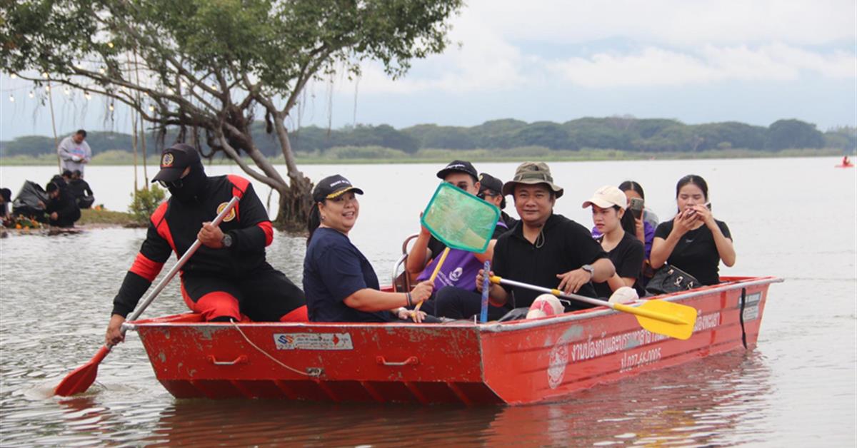 กองกิจการนิสิต มหาวิทยาลัยพะเยา จัดกิจกรรมจิตอาสาเก็บขยะหลังเทศกาลลอยกระทง
