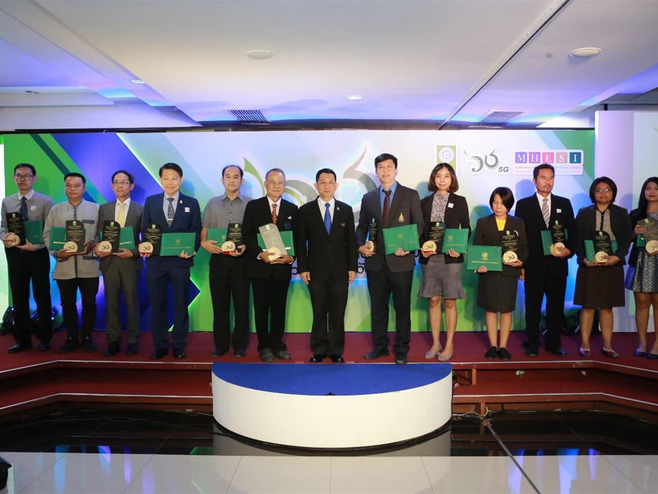 กองบริหารงานวิจัย เข้าร่วมการจัดงาน "60 ปี พัฒนาไทย ด้วยวิจัยและนวัตกรรม"