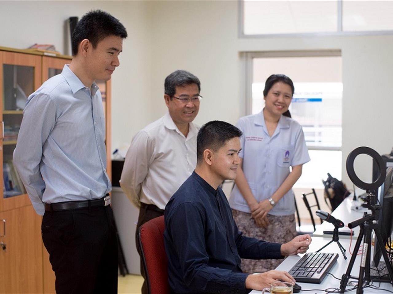 คณบดีคณะสหเวชศาสตร์ เยี่ยมชมการทดลองสอนออนไลน์ผ่าน Microsoft Teams Microsoft Teams, สอนออนไลน์, COVID-19, โควิด-19, สหเวช