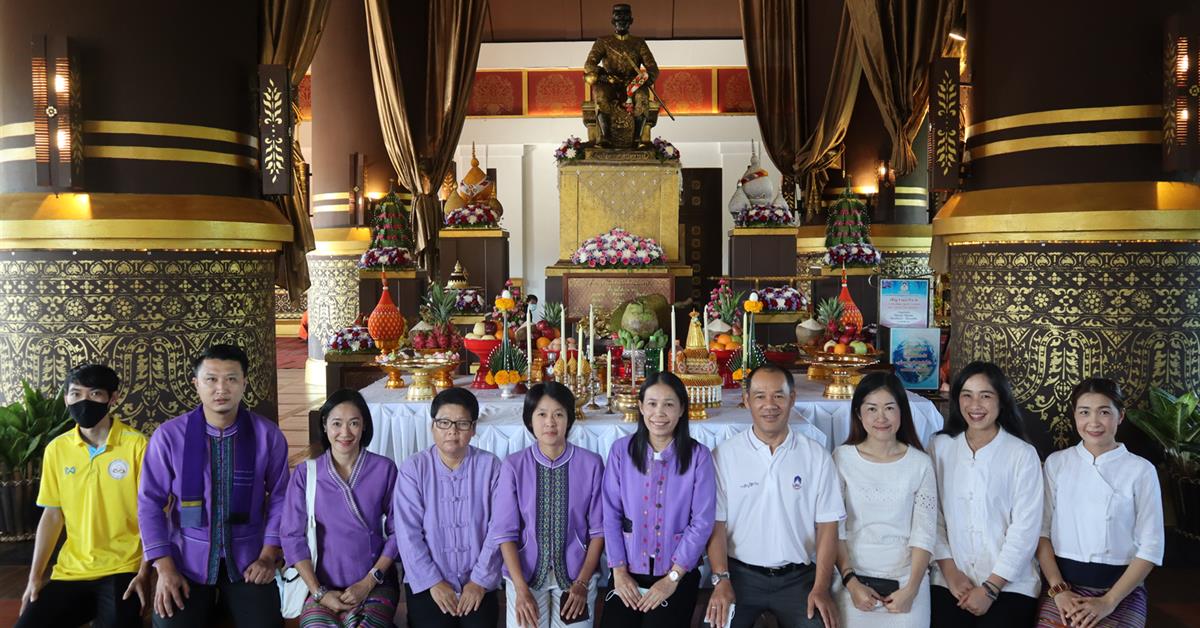 บุคลากรกองพัฒนาคุณภาพนิสิตและนิสิตพิการ  เข้าร่วมกิจกรรมตักบาตรวันคล้ายวันสถาปนามหาวิทยาลัยพะเยา ประจำปี2563 