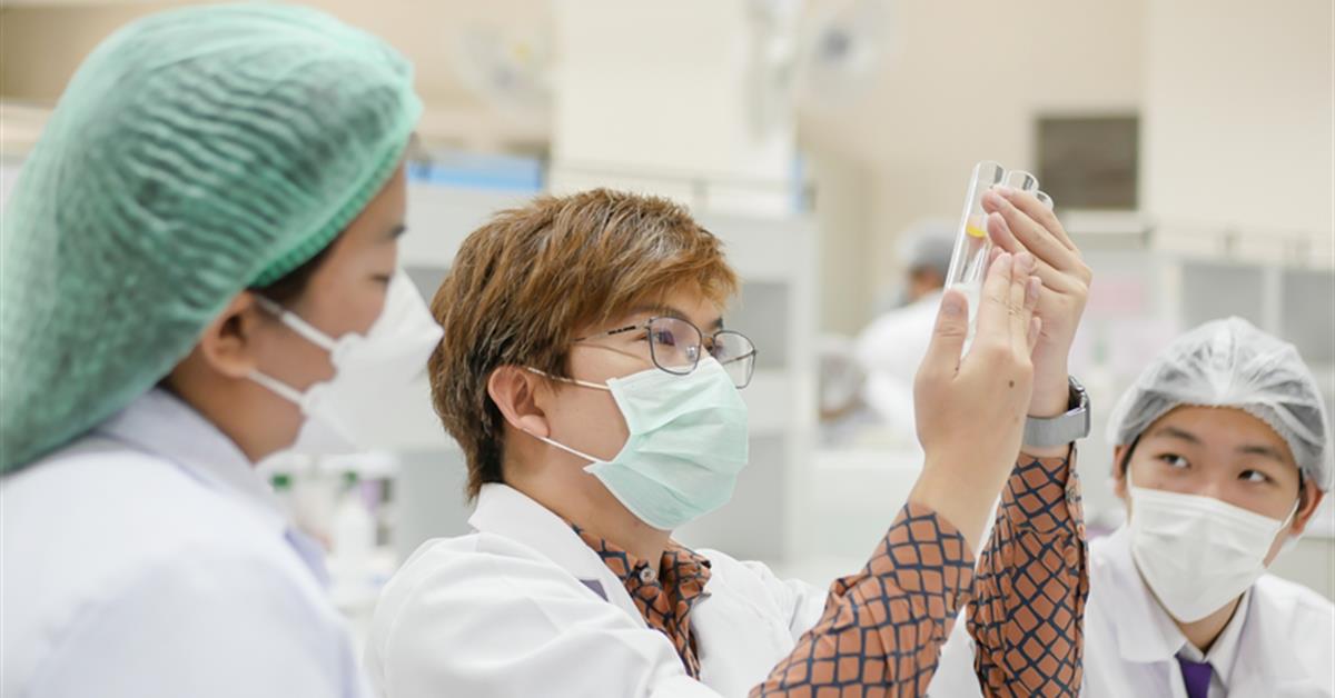 School of Pharmaceutical Sciences provides practical learning under Covid-19 