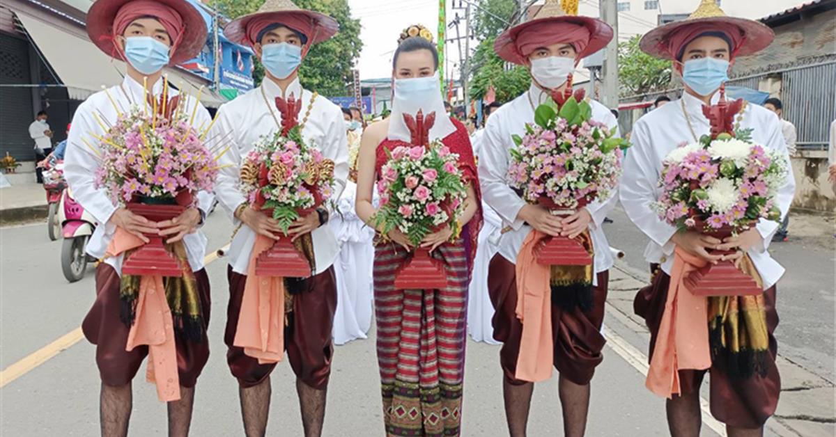 กองกิจการนิสิต นำบุคลากรและนิสิตเข้าร่วมพิธีบวงสรวงสมโภชสะดือเมืองภูภามยาว