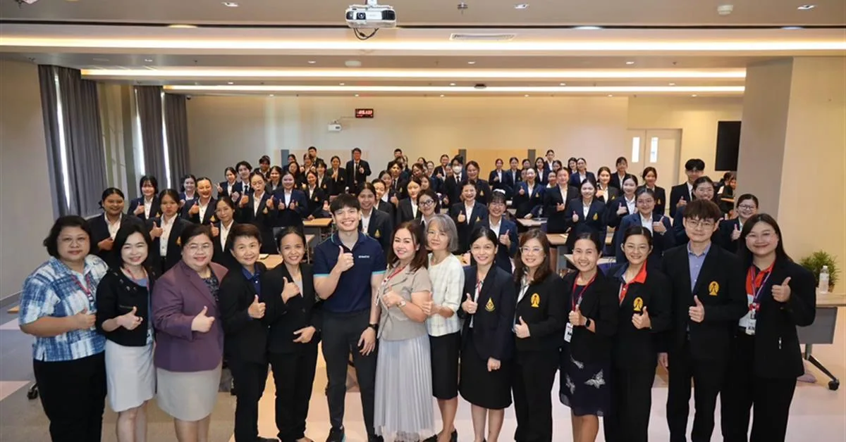 คณะพยาบาลศาสตร์ มหาวิทยาลัยพะเยา เข้าร่วมกิจกรรม “The Power of Undergraduate Nursing: Demystify Research and Innovation” พร้อมคว้ารางวัลชมเชยผลงานวิจัย