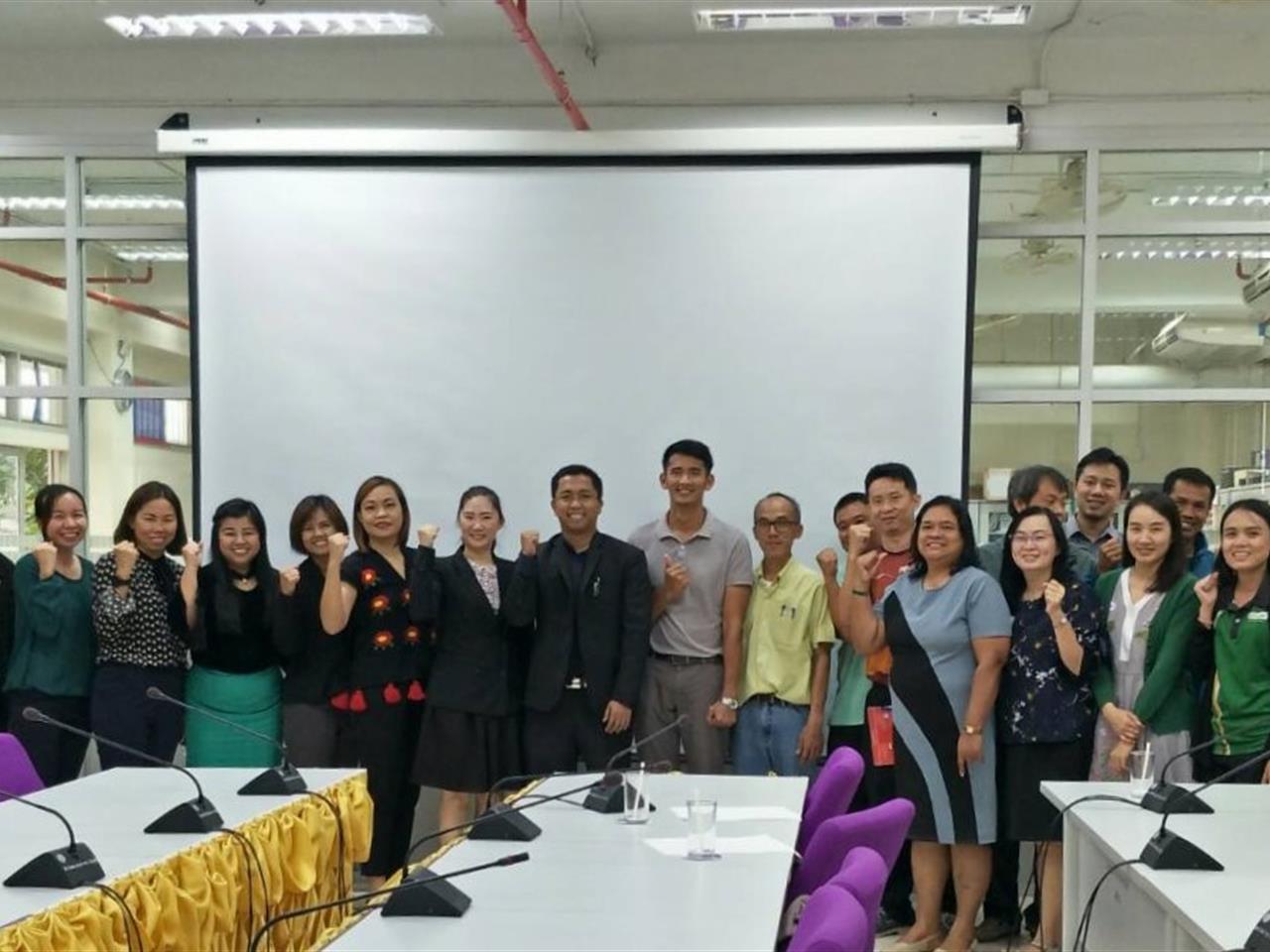 คณะเกษตรศาสตร์และทรัพยากรธรรมชาติ ร่วมกับคณะเภสัชศาสตร์ ม.พะเยา ร่วมประชุมหารือ แลกเปลี่ยน หาแนวทาง การจัดทำระเบียบว่าด้วยการเงินและพัสดุของมหาวิทยาลัยพะเยา