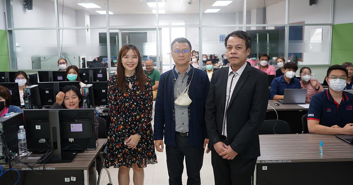 ศูนย์บริการเทคโนโลยีสารสนเทศและการสื่อสาร (CITCOMS) จัดอบรมเเรื่อง Canva เพื่อการออกแบบสื่อประชาสัมพันธ์ Canva เพื่อการออกแบบสื่อประชาสัมพันธ์
