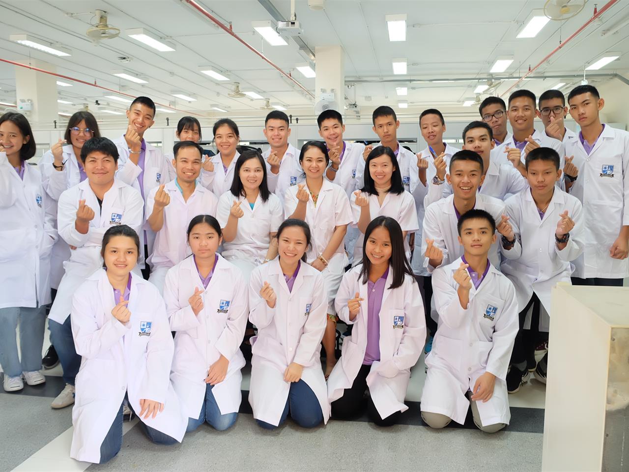 คณะวิทยาศาสตร์ สาขาวิชาเคมี ได้ดำเนินกิจกรรมบริการวิชาการแก่คณะครูและนักเรียนโรงเรียนศรีสวัสดิ์วิทยาคารจังหวัดน่าน