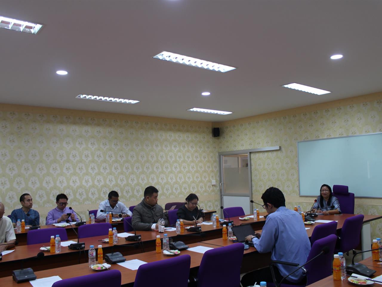 การประชุมรับฟังแนวทางการเข้าร่วมและดำเนินโครงการสำนักงานที่เป็นมิตรกับสิ่งแวดล้อม (Green Office)