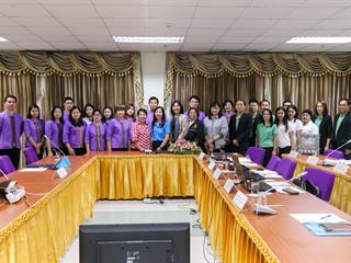ศูนย์บรรณสารและสื่อการศึกษา มหาวิทยาลัยพะเยา ผ่านการตรวจประเมินห้องสมุดสีเขียวตามเกณฑ์พัฒนาห้องสมุดสีเขียว ประจำปี 2561