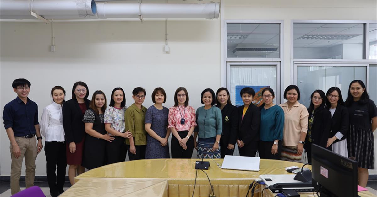 Developing competency of academic staff to become professional ones