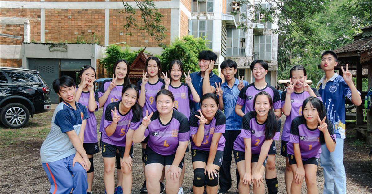 นักเรียนมัธยมศึกษา โรงเรียนสาธิต มพ. รวมทีมเข้าร่วมการแข่งขันกีฬานักเรียน นักศึกษาแห่งชาติ ประจำปีการศึกษา 2565 โรงเรียนสาธิตมหาวิทยาลัยพะเยา