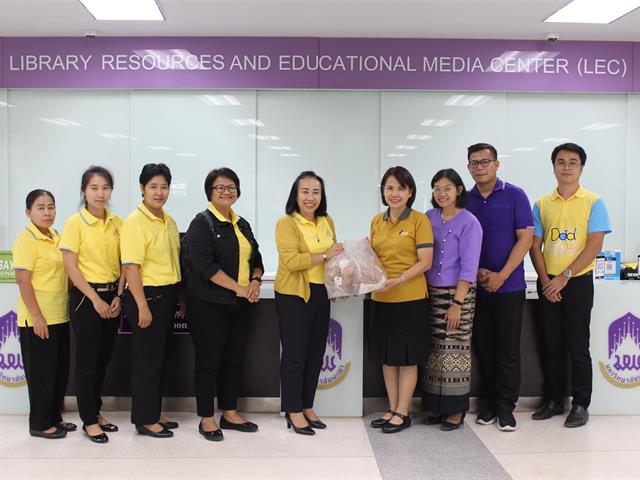 คณะครู โรงเรียนวัฒโนทัยพายัพ จังหวัดเชียงใหม่ ศึกษาดูงาน  การดำเนินงานห้องสมุดสีเขียว (Green Library) ของศูนย์บรรณสารและสื่อการศึกษา มหาวิทยาลัยพะเยา