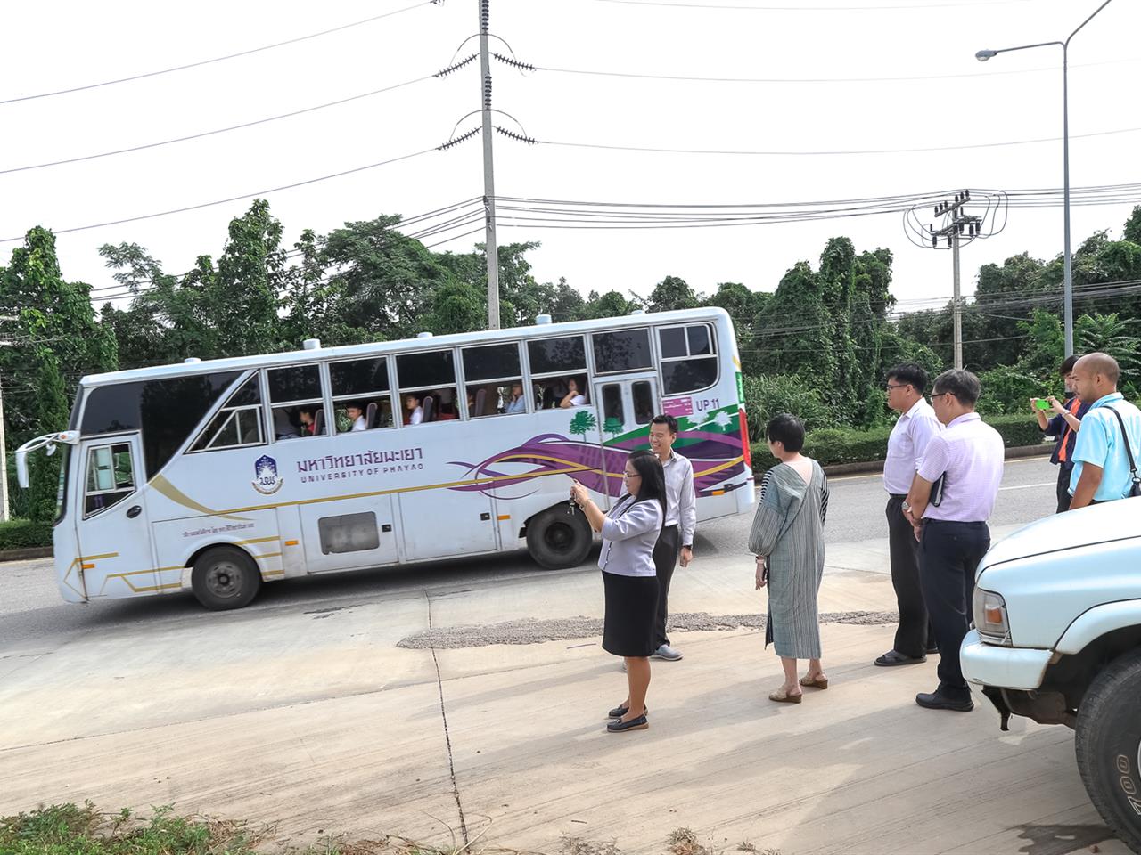 คณะผู้บริหาร ลงพื้นที่ตรวจสอบความปลอดภัยเส้นทางการเดินรถ ภายในมหาวิทยาลัยพะเยา