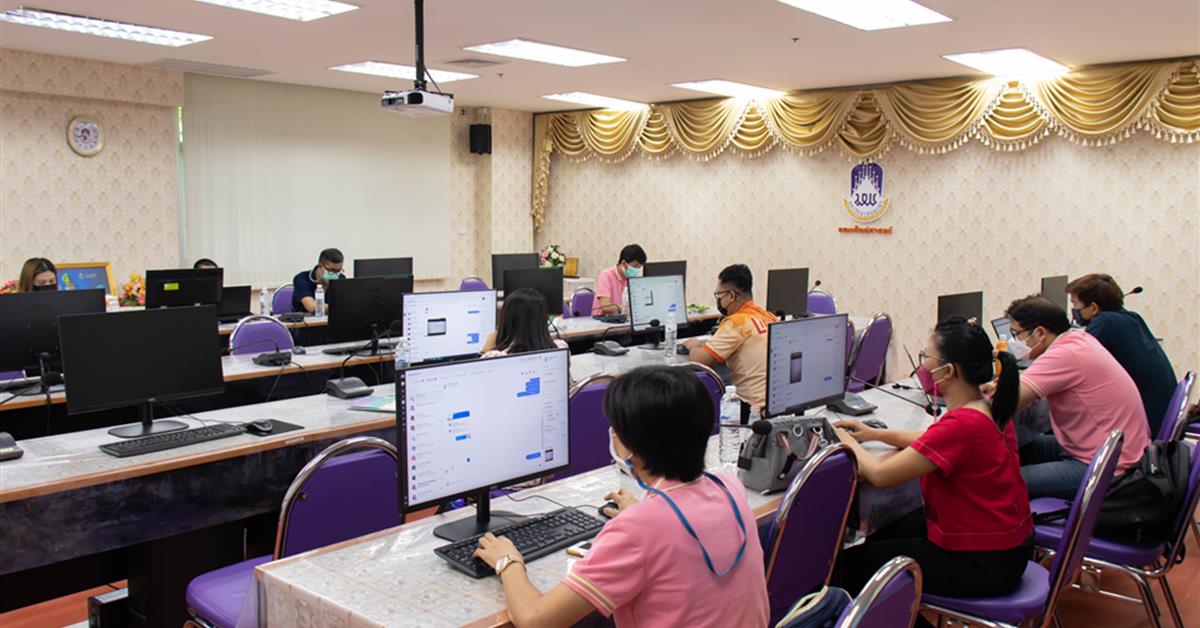 ศูนย์ภาษา คณะศิลปศาสตร์ จัดทดสอบวัดความรู้ภาษาอังกฤษ ระดับปริญญาตรี สำหรับนิสิตรหัส 65 เพื่อเปิดใช้งานโปรแกรมสำเร็จรูป แบบออนไลน์
