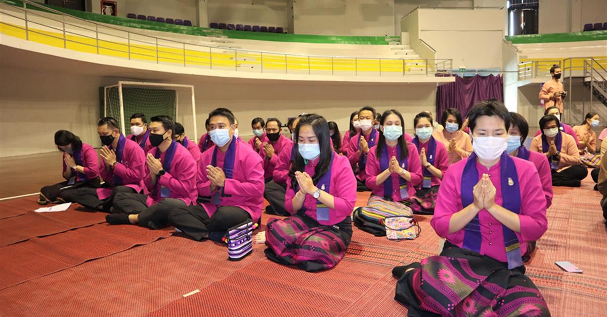 บุคลากรกองพัฒนาคุณภาพนิสิตและนิสิตพิการ เข้าร่วมพิธีทำบุญเนื่องในวันขึ้นปีใหม่ 2564
