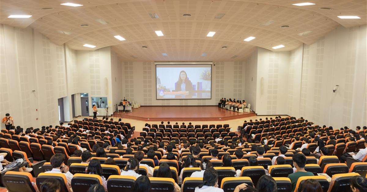 คณะศิลปศาสตร์จัดโครงการเตรียมความพร้อมด้านวิชาการและทักษะการใช้ชีวิตในมหาวิทยาลัย ของนิสิตชั้นปีที่ 1 คณะศิลปศาสตร์ ประจำปีการศึกษา 2565