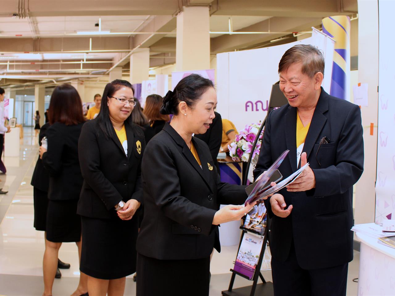 คณะทันตแพทยศาสตร์เข้าร่วมโครงการผู้บริหารสถานศึกษาและครูแนะแนวเยี่ยมชมมหาวิทยาลัยพะเยา