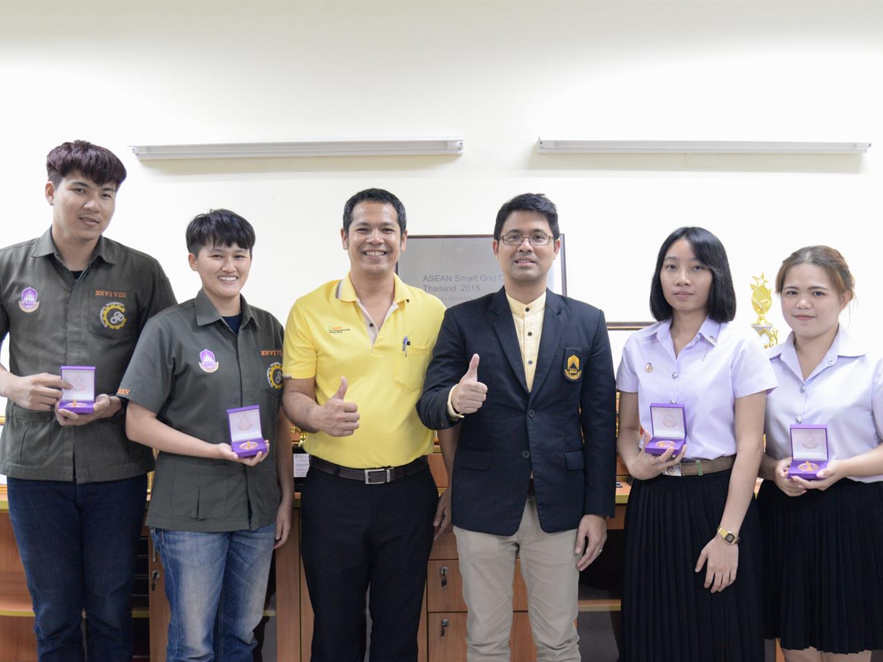 SEEN ขอแสดงความยินดีกับนิสิตที่ได้รับเหรียญเรียนดี