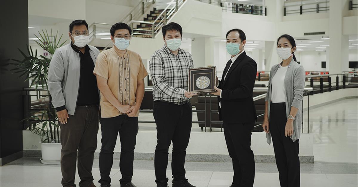 คณะนิติศาสตร์เข้าหารือแลกเปลี่ยนเกี่ยวกับการจัดทำหลักสูตรระยะสั้น การพัฒนานวัตกรรมการเรียนการสอน