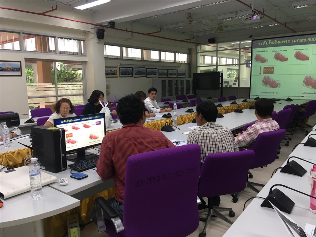  คณะเกษตรศาสตร์และทรัพยากรธรรมชาติ ม.พะเยา  นำเสนอแนวทางพัฒนางานวิจัยและบริการวิชาการด้านการผลิตโคเนื้อในภาคเหนือต่อผู้ทรงคุณวุฒิ