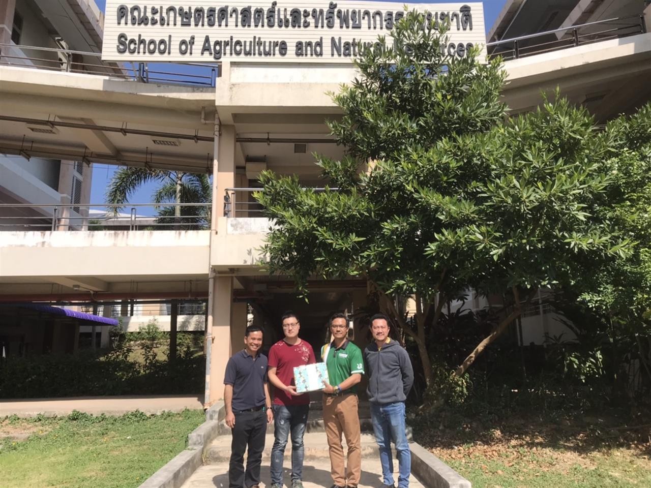 Mr. Wu Yunhe นิสิตในระดับปริญญาเอก ของสถาบัน Kunming Institute of Zoology, Chinese Academy of Science (CAS) ประเทศจีนได้เข้าพบพูดคุยกับท่านคณบดีคณะเกษตรศาสตร์ฯ โครงการหน่วยความเป็นเลิศ Unit of Excellence ด้ายความหลากหลายทางชีวภาพและการจัดการทรัพยากร