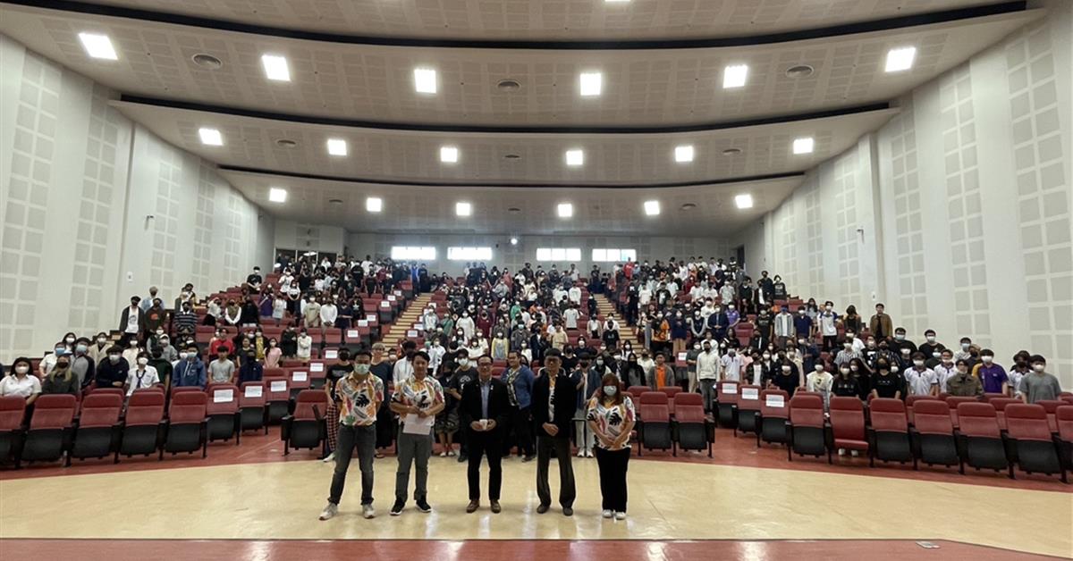 คณะเทคโนโลยีสารสนเทศและการสื่อสาร จัดอบรมหัวข้อ “ทักษะการคิดสร้างสรรค์” พัฒนานิสิตให้มีทักษะด้าน Soft Skills อย่างสมดุล ทักษะการคิดสร้างสรรค์