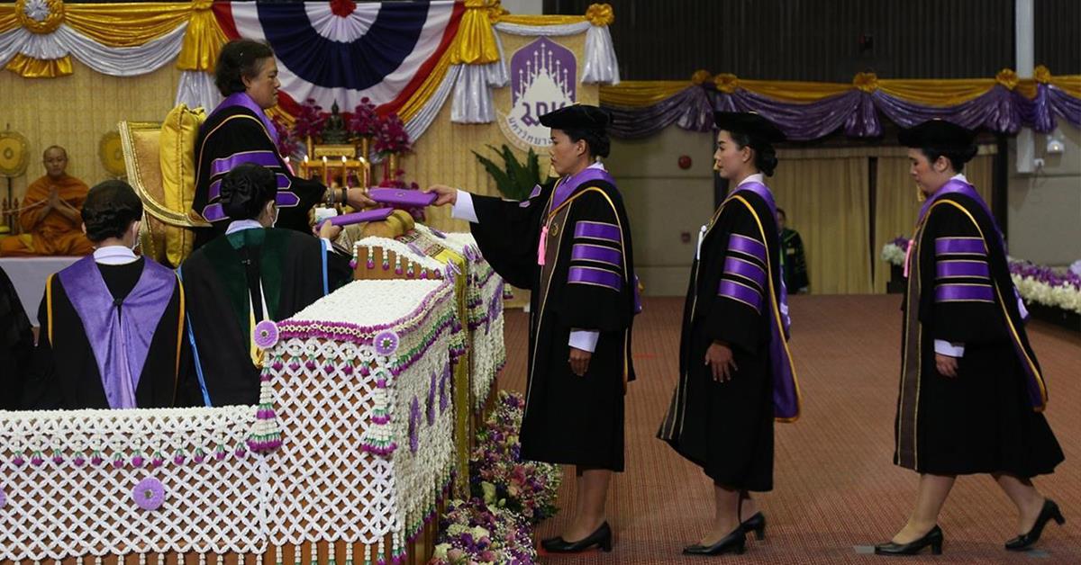 พิธีพระราชทานปริญญาบัตรแก่ผู้สำเร็จการศึกษาจากมหาวิทยาลัยพะเยา ประจำปีการศึกษา ๒๕๖๑  ณ หอประชุมพญางำเมือง มหาวิทยาลัยพะเยา