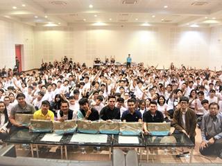 คณะเทคโนโลยีสารสนเทศและการสื่อสาร มหาวิทยาลัยพะเยา จัดกิจกรรมเสวนา หัวข้อ  “เล่าความหลัง สร้างแรงบันดาลใจ” โดยศิษย์เก่าคณะฯ เตรียมความพร้อมด้านวิชาการและทักษะในการใช้ชีวิตในรั้วมหาวิทยาลัยของนิสิตใหม่ชั้นปีที่ 1