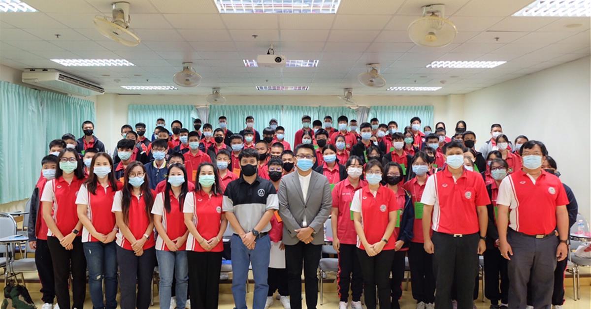 คณะวิทยาศาสตร์ ได้ดำเนินกิจกรรมบริการวิชาการแก่โรงเรียนพิริยาลัย จังหวัดแพร่