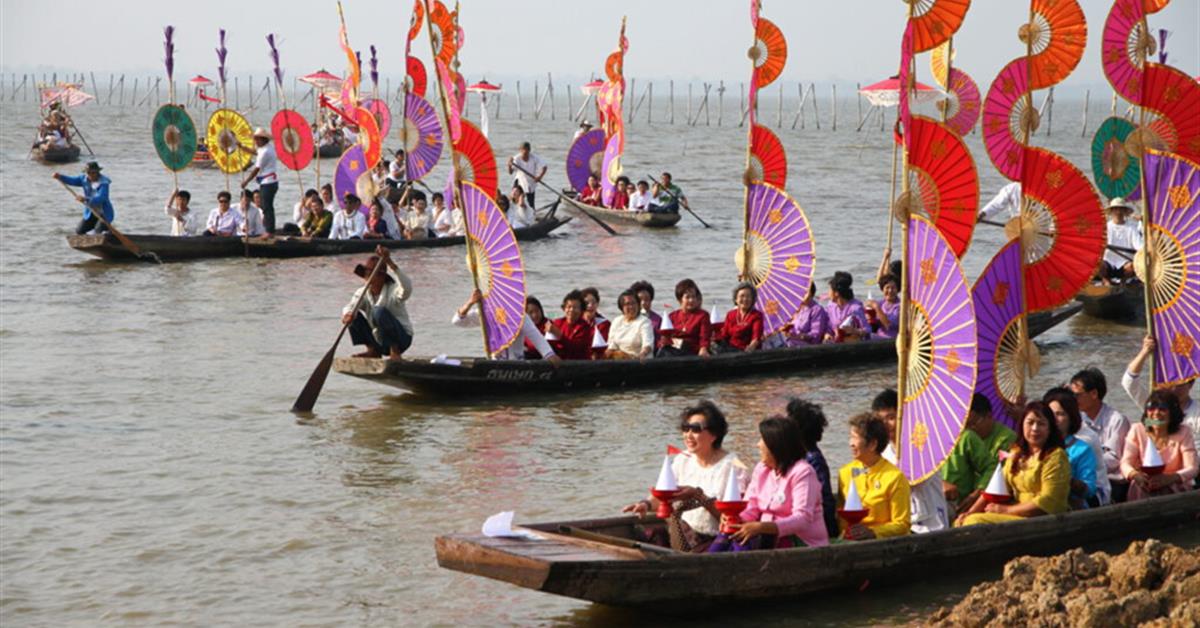แห่ข้าวทิพย์ถวายพระเจ้าตนหลวง ภายใต้โครงการตานข้าวใหม่ใส่บาตรหลวง โดยศูนย์ศิลปะและวัฒนธรรมล้านนา
